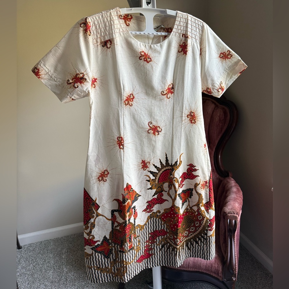 NWT Authentic Indonesian Batik Dress size M Folk Patter Dress